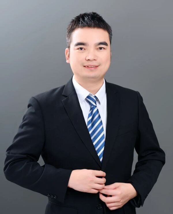 李英儒